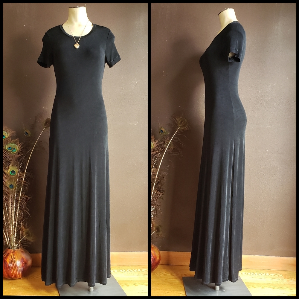 VTG BCBG Black Short Sleeve Maxi Dress - Picture 2 of 10